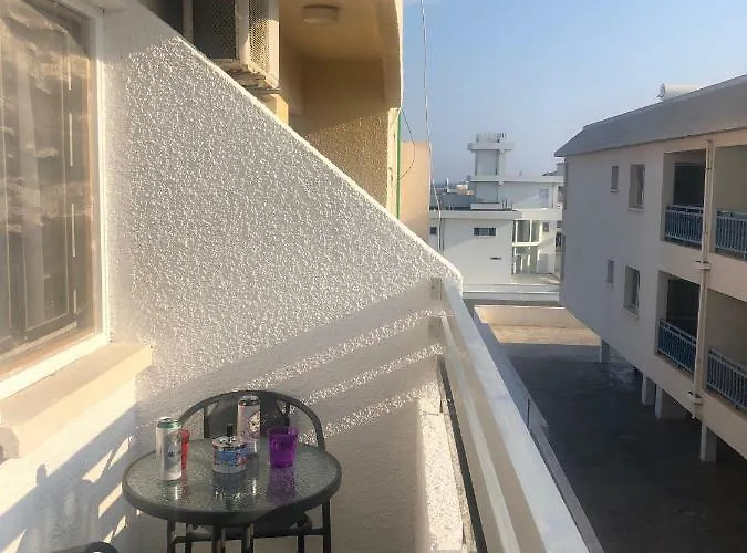 Agianapanest Apartamento *