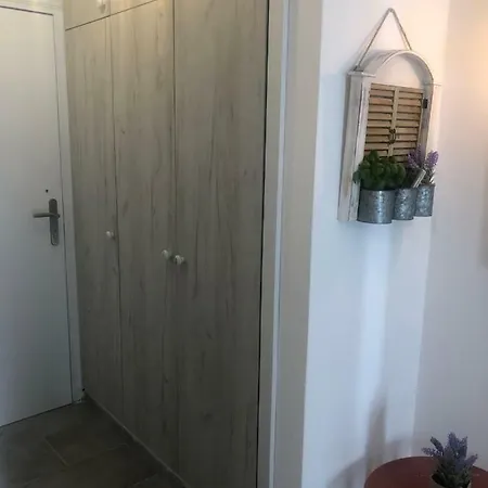 Apartman Agianapanest *